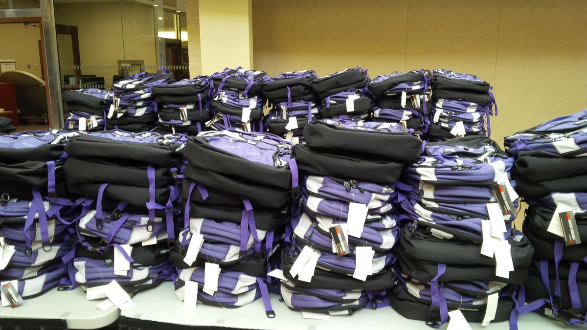 Financial_MD's tweet image. The backpacks are sitting here and waiting! @SchulichMedDent