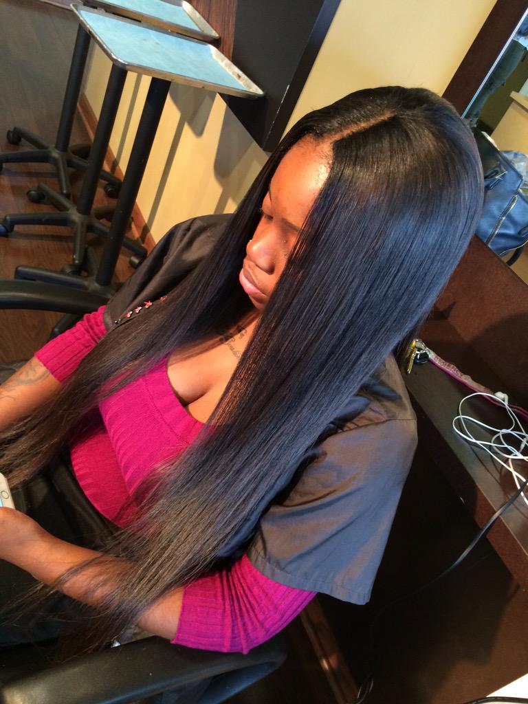 __DeeJayyyy's tweet image. 2-part sew-in (flip over method) Think I did good for my first try 💆💇 #2partsewin #hairbydeejay
