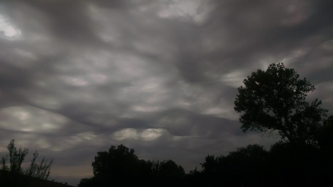 kendelastocker's tweet image. The clouds version of Rollin in deep