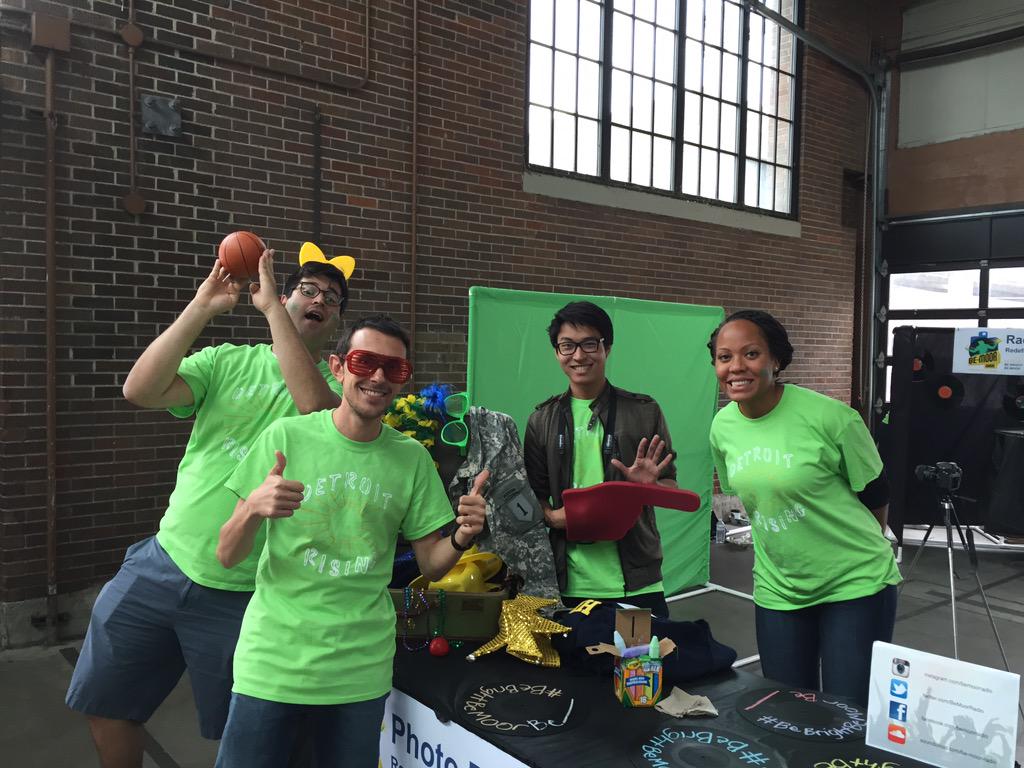 Come take a pic with us at #sec5 #photo #booth! #RossImpact #RossMakerFaire #michigan #detroit <a href="/detroitnews/">The Detroit News</a>