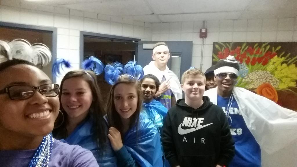 byn98's tweet photo. What a day with these lovelies 😊😊 @SalemLinkCrew http://t.co/dGfnXBBieE