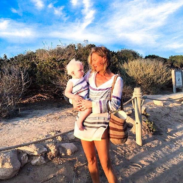 👶🏼+ @elizabethvon  enjoying #thelastdaysofsummer in style! #lemlemfamilies  #fromthebeachto ift.tt/1WUKXoM