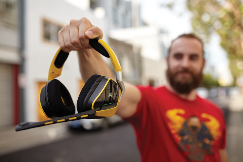 editon Yellowjacket VOID headset 