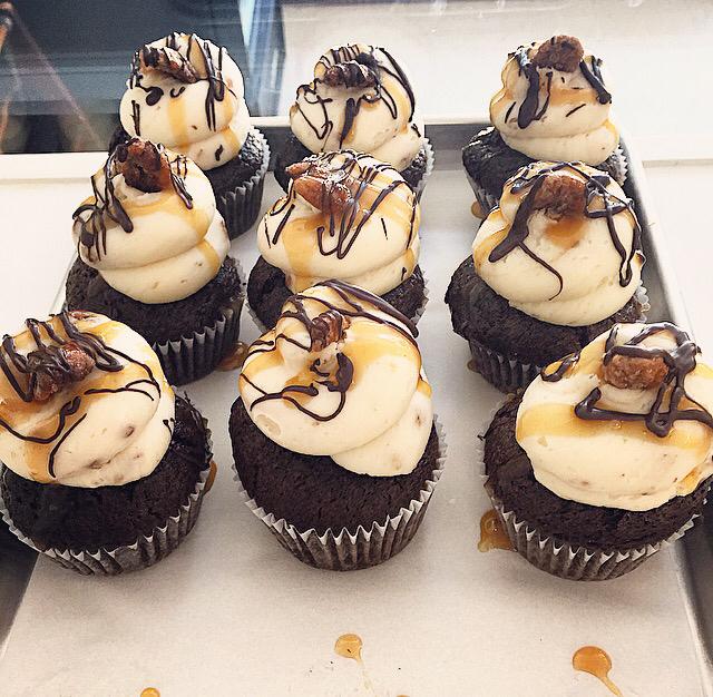 freshcupcakes's tweet image. We just can’t get enough of these! #yummy #instasweets #sweetsofinstagram #Charleston #columbia #chseats