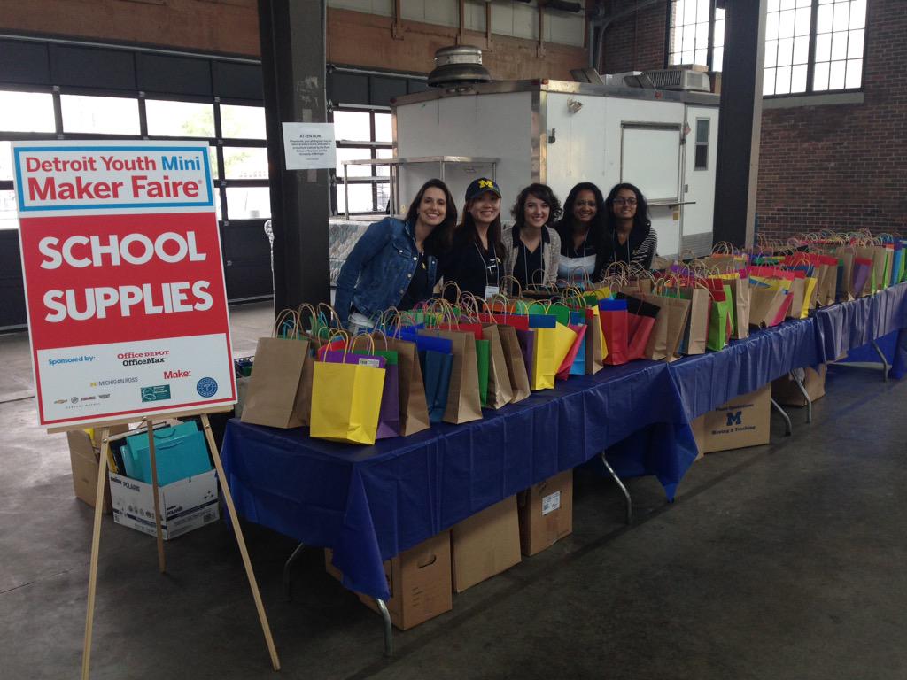 RachelHeydlauff's tweet photo. Free school supplies @EasternMarket Thanks @MichiganRoss @GM @OfficeMax @techtowndetroit! #thinkBYG #RossImpact #sec1 http://t.co/7NwgIE1jKY