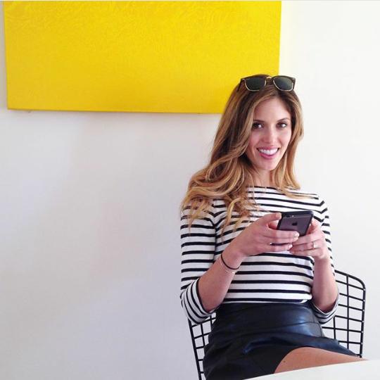 Sara Gods acaba de postar essa foto e desejar feliz aniversario a Kayla Ewell!!Enfim,Happy BIRTHDAY 
