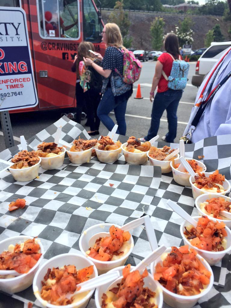 cravingstruckva's tweet photo. Not your ordinary mac&amp;cheese.
Tomato, bacon, shrimp, brisket...
FREE SAMPLES CONTINUE
#FancyMac #FancyMac #FancyMac http://t.co/c9Y4dPFnHh