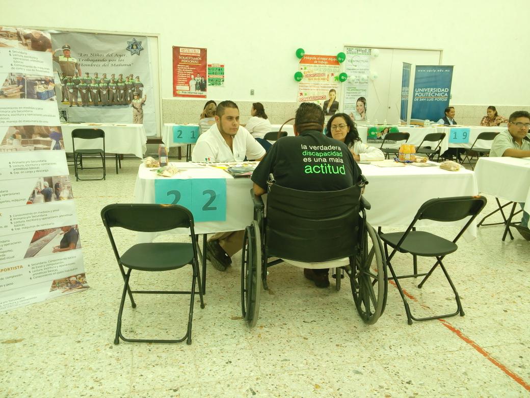 SNESLP's tweet image. Dicen nuestros amigos de @juntosac que la verdadera #discapacidad es una mala #actitud #TotalmentedeAcuerdo