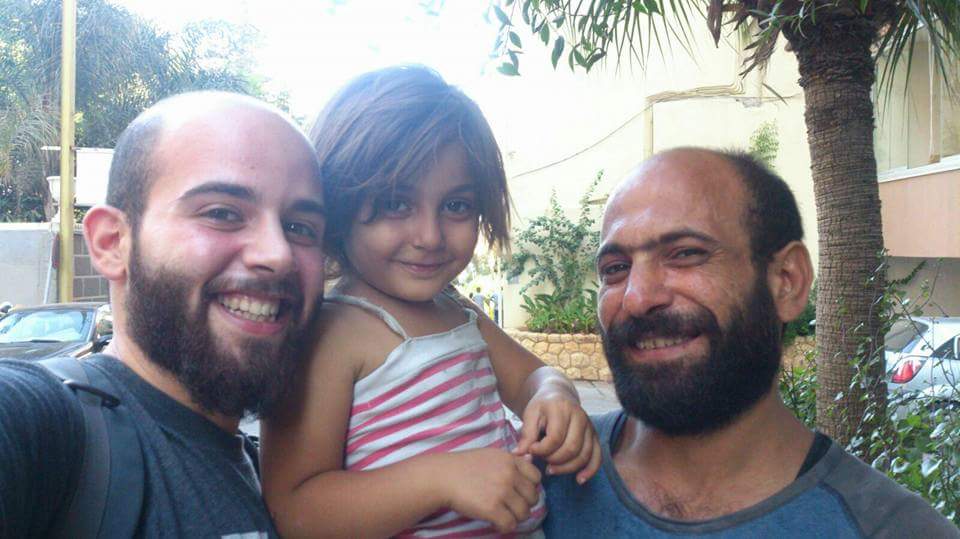 People Found This Syrian Man After His Photo Went Viral And Raised $50,000 In Donations
