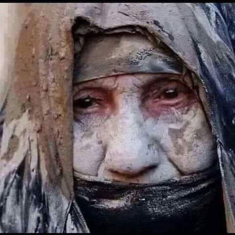 __Sudem's tweet photo. kendi halkınla, kendi dertlerin, sevinçlerin,kendi toprağınla birlik olmadan büyük insanlığa varamazsın.

Yaşar Kemal http://t.co/2bKdbNIdZa