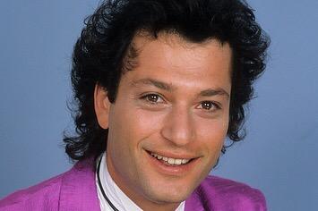 This picture of Howie Mandel with hair makes me feel uncomfortablepic.twitt...