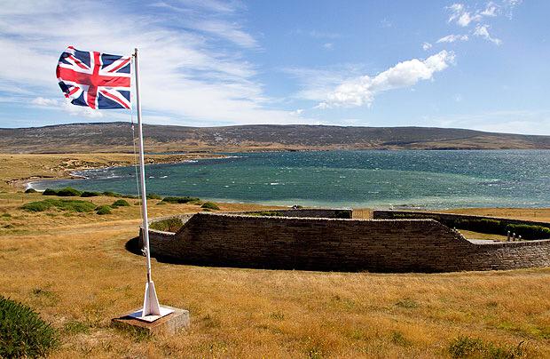 How many RT's for Falkland Islanders and our right to self-determination? 🇬🇧🇬🇧 #Falklands cc: <a href="/Mascherano/">Javier Mascherano</a>