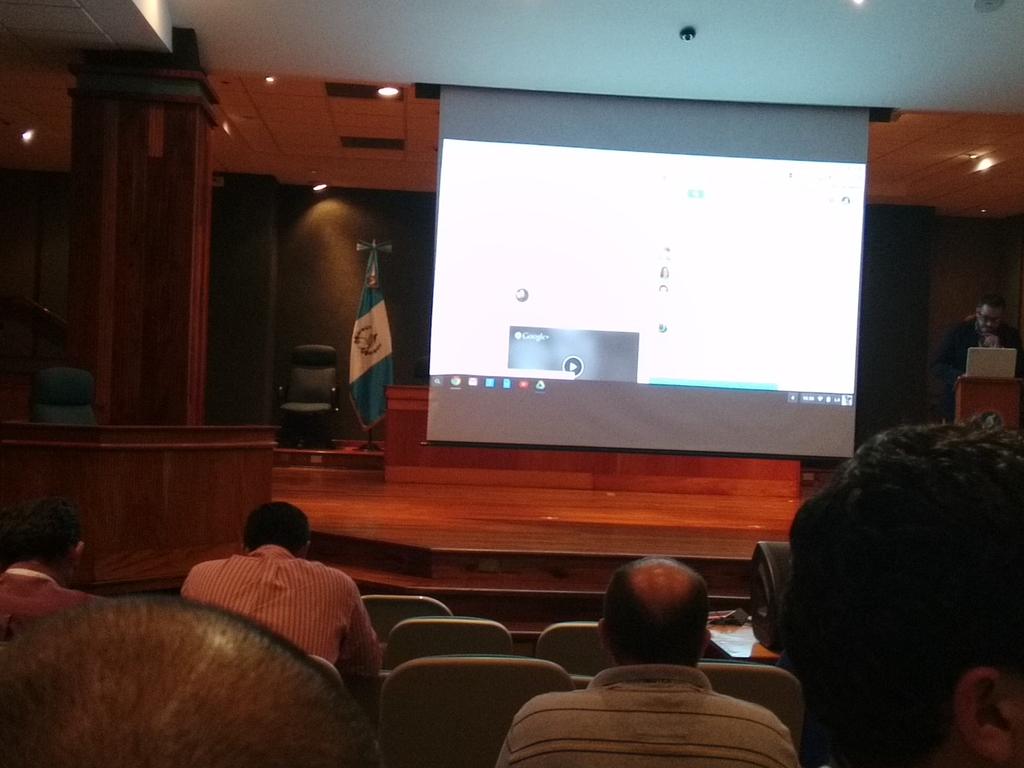 juanmarcoschool's tweet photo. Finalizando #GuateSummit ...grandioso evento http://t.co/qIthgjmx91