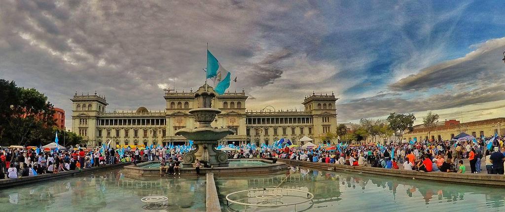 #Paro27A #YoNoTengoPresidente #RenunciaOtto