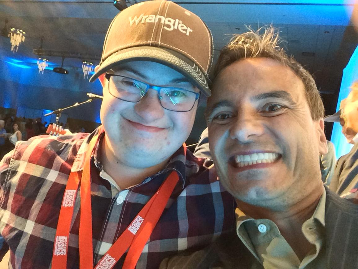 My buddy <a href="/LAKings/">LA Kings</a> <a href="/NHLMedia/">NHL Media</a> #ludsy roast of Darryl