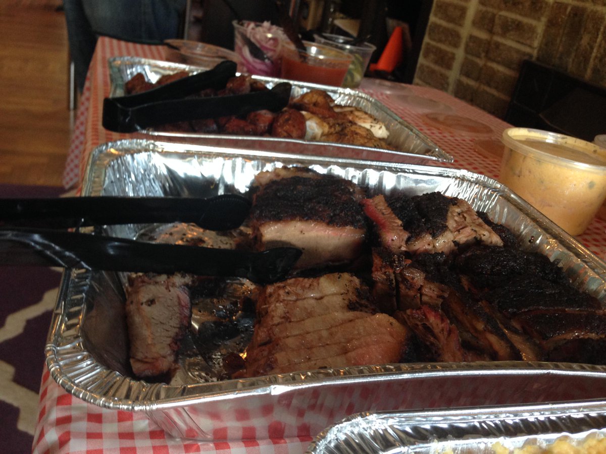 TheDistrManager's tweet image. The BBQ is here! Where are you? Come join us ow.ly/RtvNw