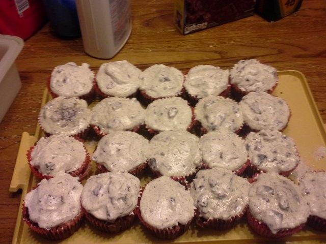 bdtaylor2007's tweet photo. Excited to share my passion for baking tomorrow with my kids! Oreo cupcakes! #pccsk12 #mrstaylorsteam http://t.co/fGdkDqfYuF