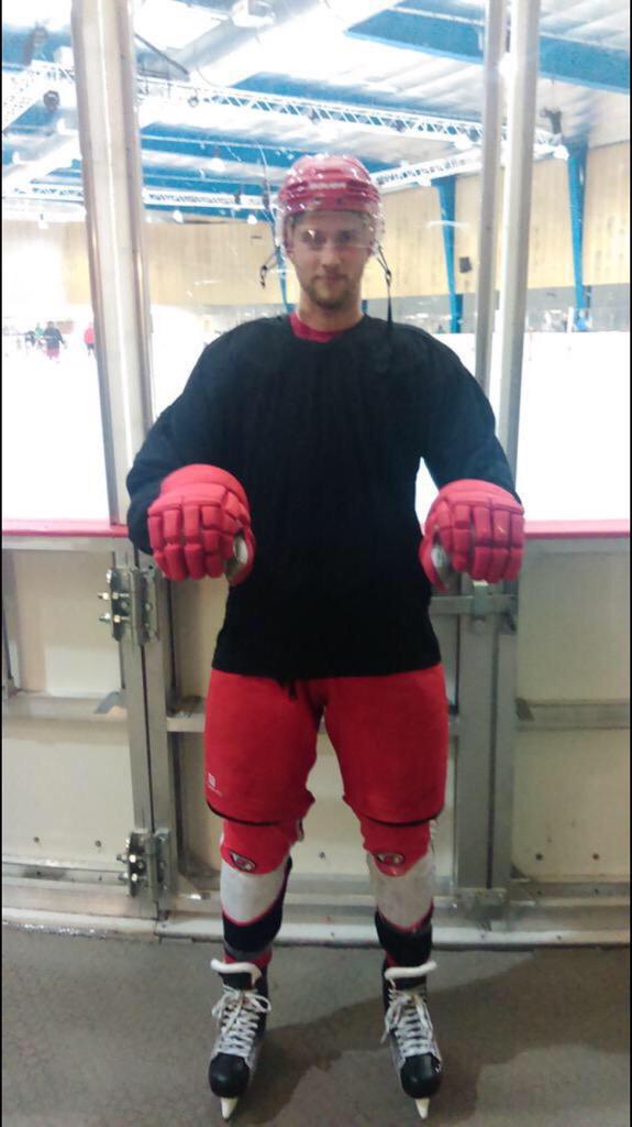 Streatham has signed some goons but maybe they shouldn't skip leg days at the gym lol