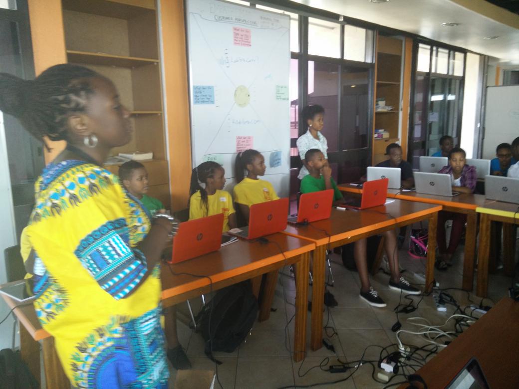 klabrw's tweet photo. #NextGen2015 coders bootcamp starting now. Thanks #WiSci2015 mentors &amp;sponsors @OracleIMC @Webmaker @HelloFood_RW... http://t.co/flRZ9BQXho