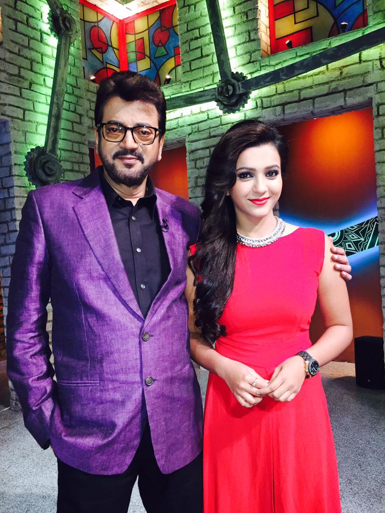 KoushaniMukher1's tweet photo. It's red today and the colourful PACT promotion continues @ Detective2015 @bonysengupta @iamrajchoco @VenkateshFilms http://t.co/ikLsWJZ3Vx