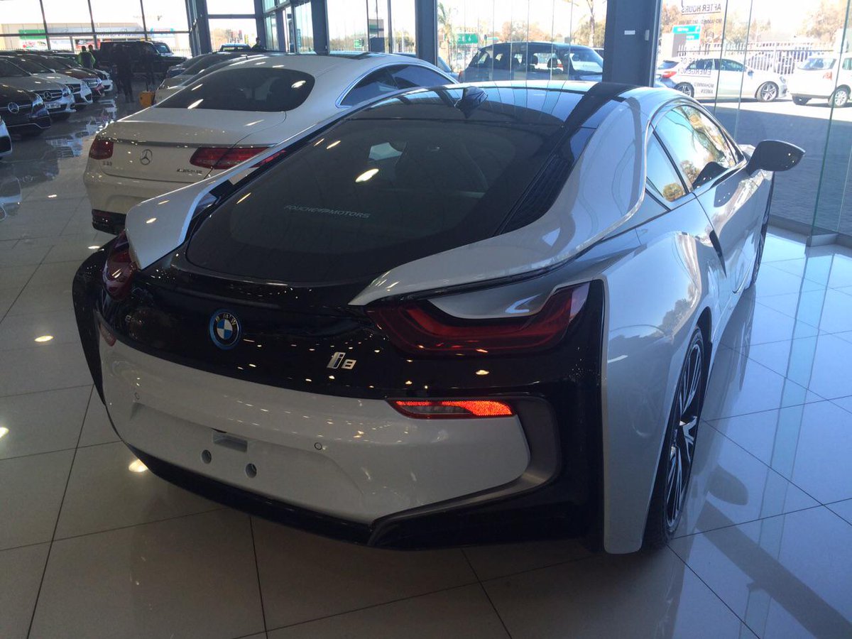 rici_87976's tweet photo. *#supercar heaven#* http://t.co/wFzfw96hjI