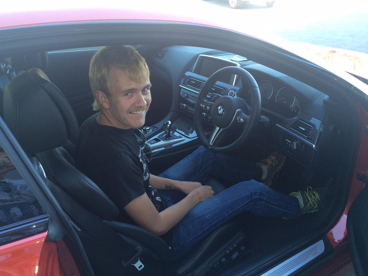 rici_87976's tweet photo. *#supercar heaven#* http://t.co/r2icl1rZ4z