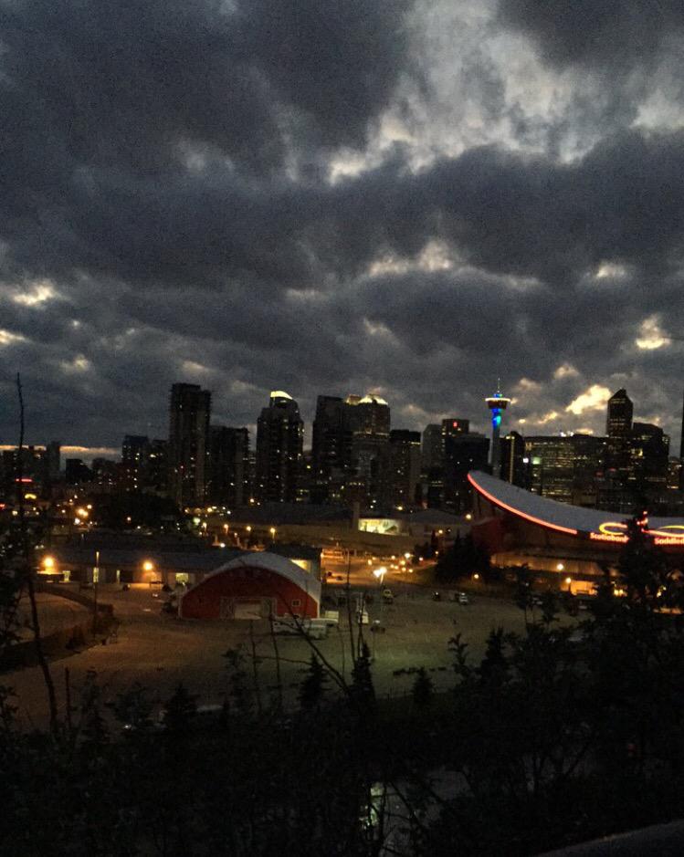 AsiyahSuchak's tweet photo. Goodbye #yyc I'll be back! #403 #thecombe #ty #goodbye #summer2015 http://t.co/QNfcUGWgYv