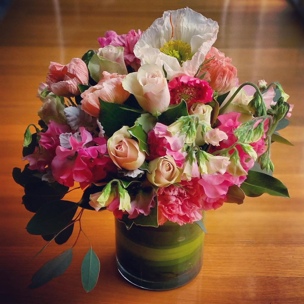 Florette_Melb's tweet photo. Perfectly #pink !!! Floral #stlying  for a hens party. #melbourneflorist #eventflorist #freelanceflorist #melbourne http://t.co/3SZavdOMCf