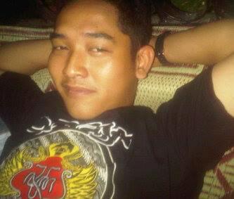 DewiRatudedew's tweet photo. Jiaaahh..Sok iyes! Poke: S'gandenn! http://t.co/heRoMvq5X7