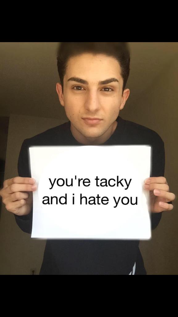 ITryToHelpYo tweet picture