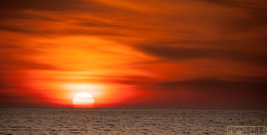 SimonArtPhotos's tweet photo. Sunset @suteraofficial beach well known spot for wedding photography @KKCity @SabahInfo #BLKK #BLSabah @KakiTravels_ http://t.co/yEsGR6TzF7
