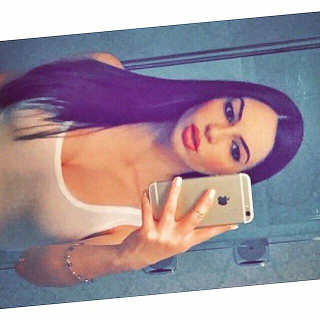 SocmedBeauty's tweet photo. @__iirrii - #Unbothered 🙎🏻 http://t.co/kaHWOuU7XL