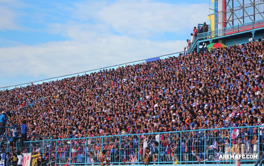 labbola's tweet photo. Aremania kehadiran tertinggi, The Jakmania Terpadat 

Selengkapnya di => http://t.co/OQBDb0q4zY

Oleh @kudiak http://t.co/wwOgDQCXZD