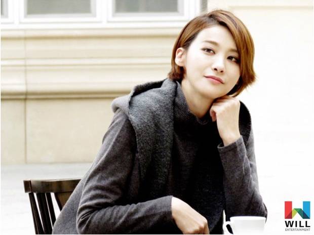 Actress Yoo In Young faces the wintry chill in fashionable fall garb
allkpop.com/article/2015/0…