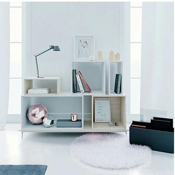 vs_studioversus's tweet photo. Alla ricerca di un #mobile per un #soggiorno
#Muuto #living #interior #nordicdesign #sentirsiacasa #StudioVersus http://t.co/rb13FOgESs