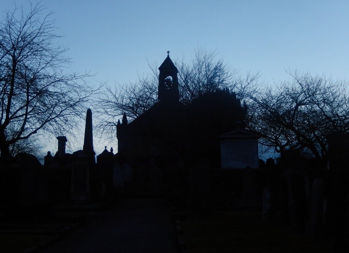 Have a fantastic Friday folks! Troqueer Church at Dusk <a href="/castle_loch/">Castle Loch</a> <a href="/slowbritain/">Slow Britain - D&G</a> <a href="/JohnDowson3/">johndowson</a> <a href="/GretnaGreen1754/">Gretna Green</a>