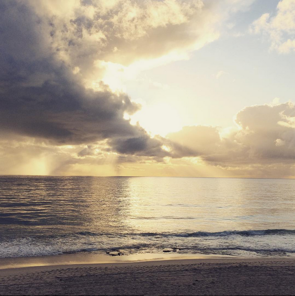 Gardncamping's tweet photo. Silver water in Cottesloe Beach 
#perth #wa http://t.co/WXslEy4vXQ