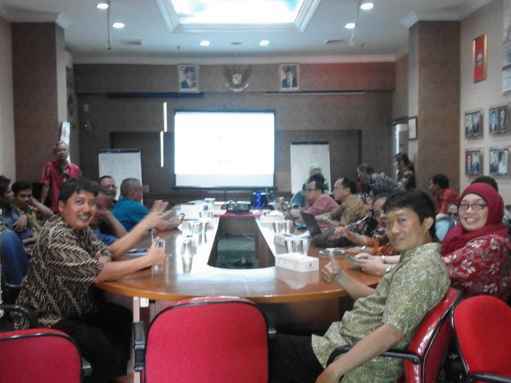 Gathering para warrior. Patriot Bekasi? Bersama kita bisa! 😊😊
#TelkomBekasiAsik