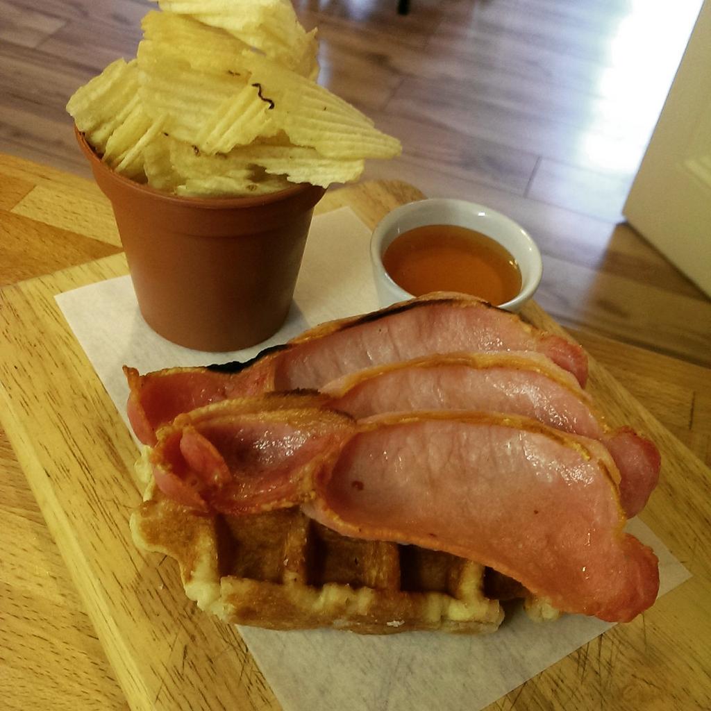 mchughscafe's tweet photo. boom boom boom bacon and waffles! http://t.co/csxKQHXqNv