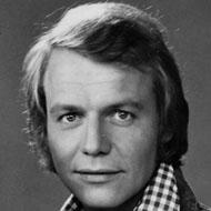  Happy Birthday to actor/singer David Soul hard to believe he\s 72 August 28th! 