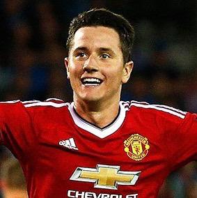 TheHeadtoHead's tweet photo. RT for Ramsey
FAV for Herrera http://t.co/dcakn1Gwsu