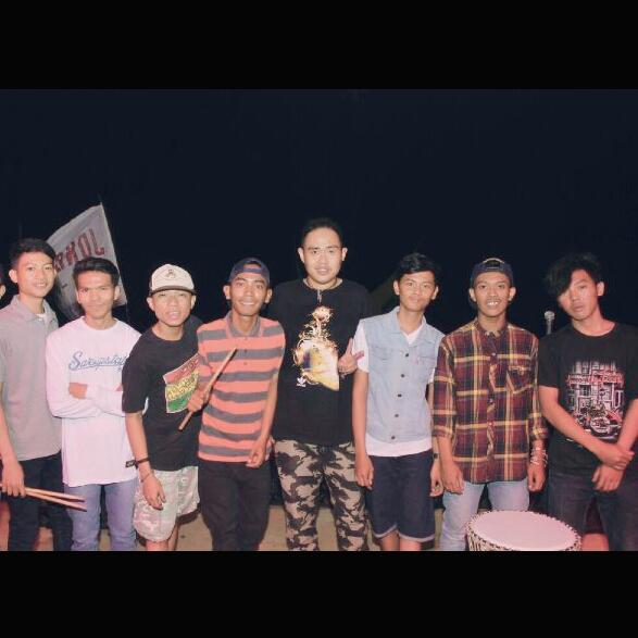 COCOCRUNCHREGGAE tweet media