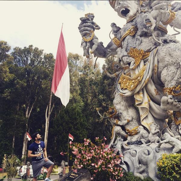 EmreKvllcm's tweet photo. #bali #endonezya http://t.co/pmtb80U20L