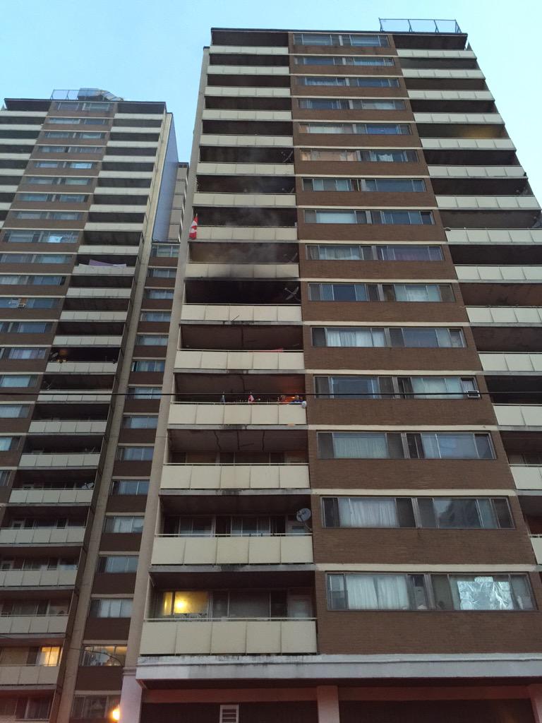 2nd Alarm 444 Lumsden Ave 1 victim in care of TorontoMedics 6th