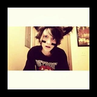 Happy happy birthday johnnie guilbert ... I you ! 