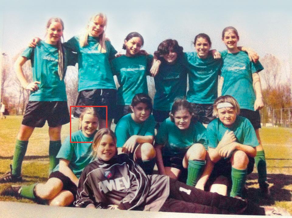 ADSportwereld's tweet image. AD'er Michelle voetbalde vroeger met @dafneschippers 'Ze had ons wereldkampioen kunnen maken' s.ad.nl/4131057