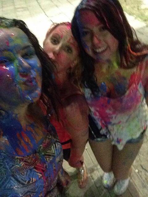Xtaylorblack's tweet photo. #NeonSplat was so much fun last night @discoorange thanks @ChrisPatrick147 for convincing us to go #Favouritenight xx http://t.co/J9nxo992jV
