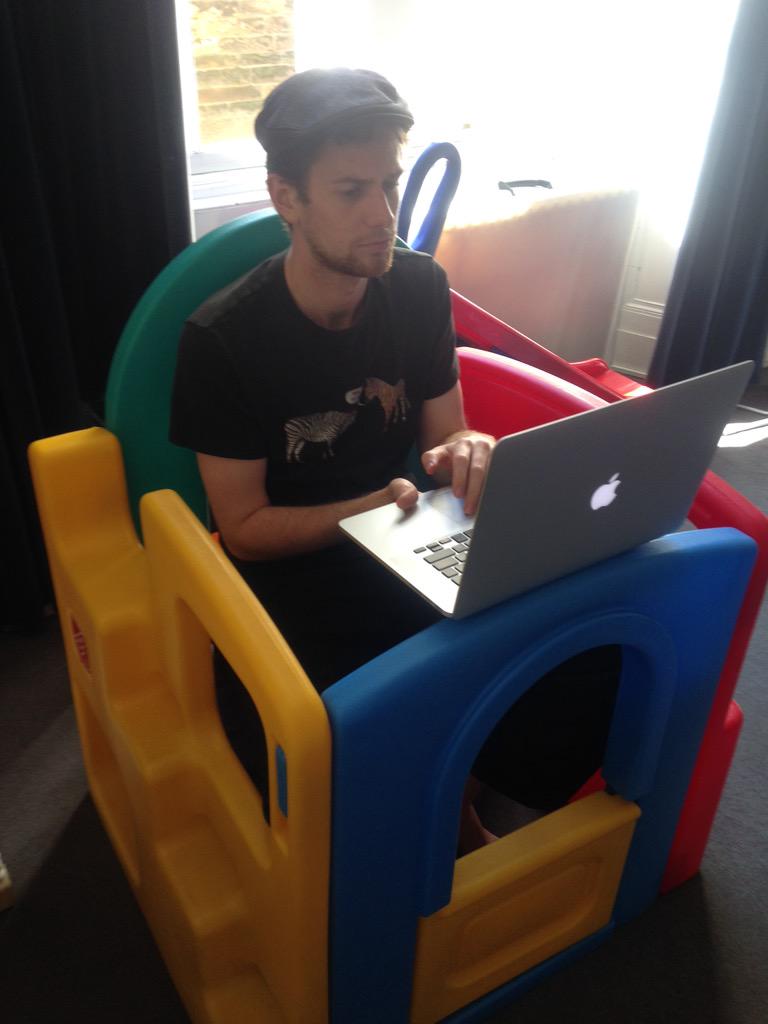 RoddaSimon's tweet photo. @edwardbijl aka the big kid, has been given 2minutes for admin @HeadyConduct http://t.co/3uolp4hidh