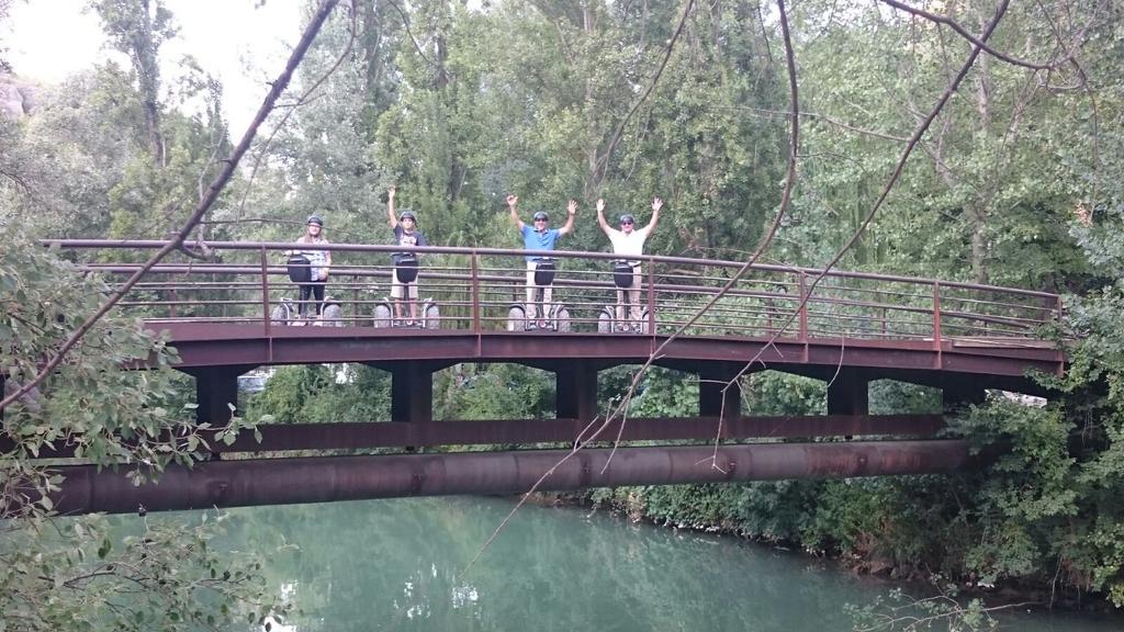 SegwayCuenca's tweet image. Recorre #Cuenca en #segway y disfruta en familia de un paseo por la naturaleza. Aventura asegurada! @CuencaEnamora