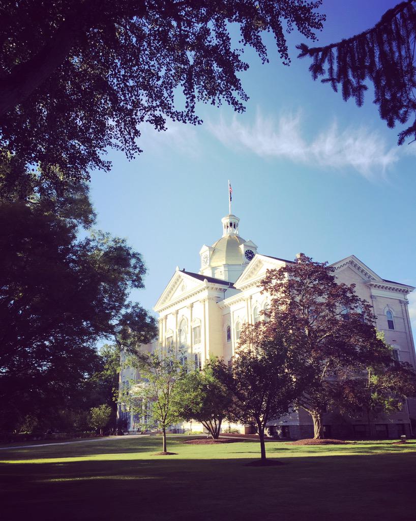 One more reason to love #centlife! The smell of chocolate in the morning.#centview #whyilovecent #cantwaitforstudents